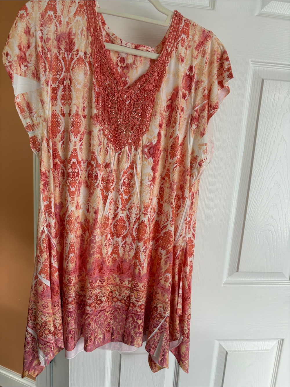 Women’s Coral Crochet V-Neck Printed Blouse